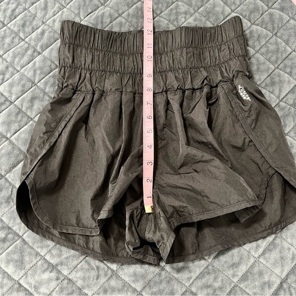 Free people movement Small Black high waisted athletic the way home short B16 - Picture 7 of 8